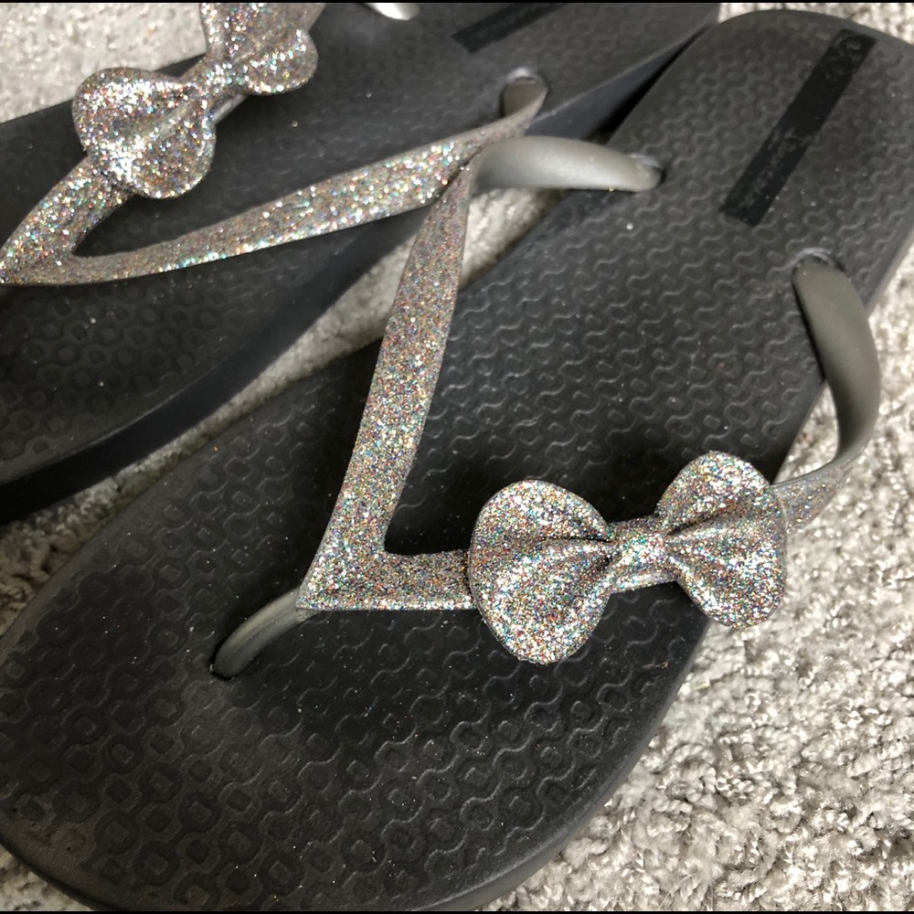 Ipanema Silver Glitter Bow Sandals